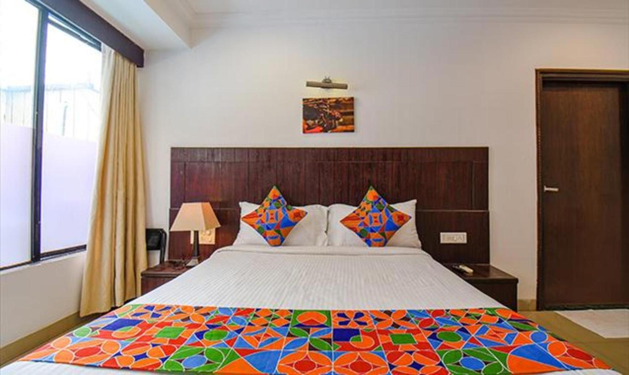 Hotel Shirdi Sai Wada Buitenkant foto